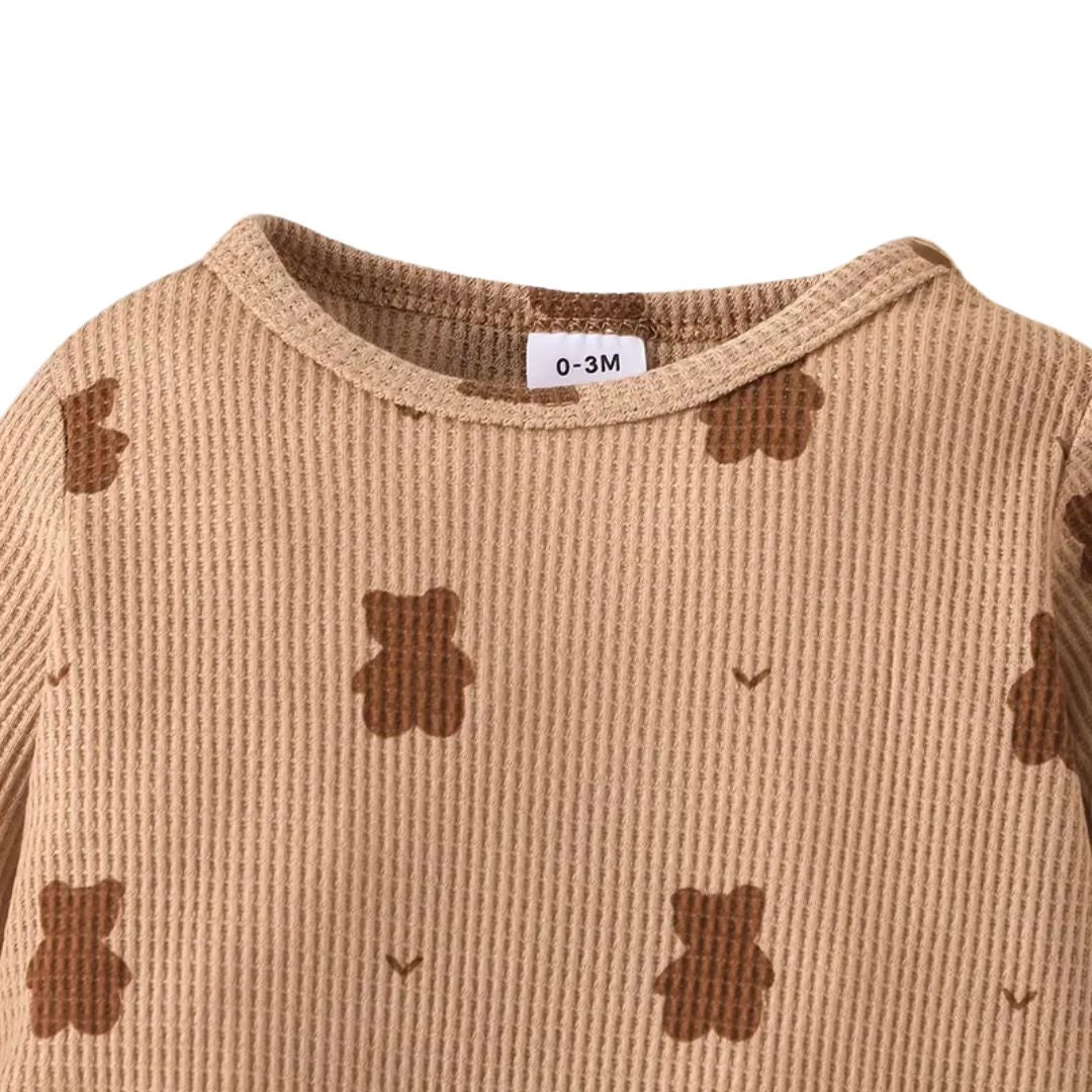 Conjunto de mono y sombrero con diseño de oso de dibujos animados color marrón