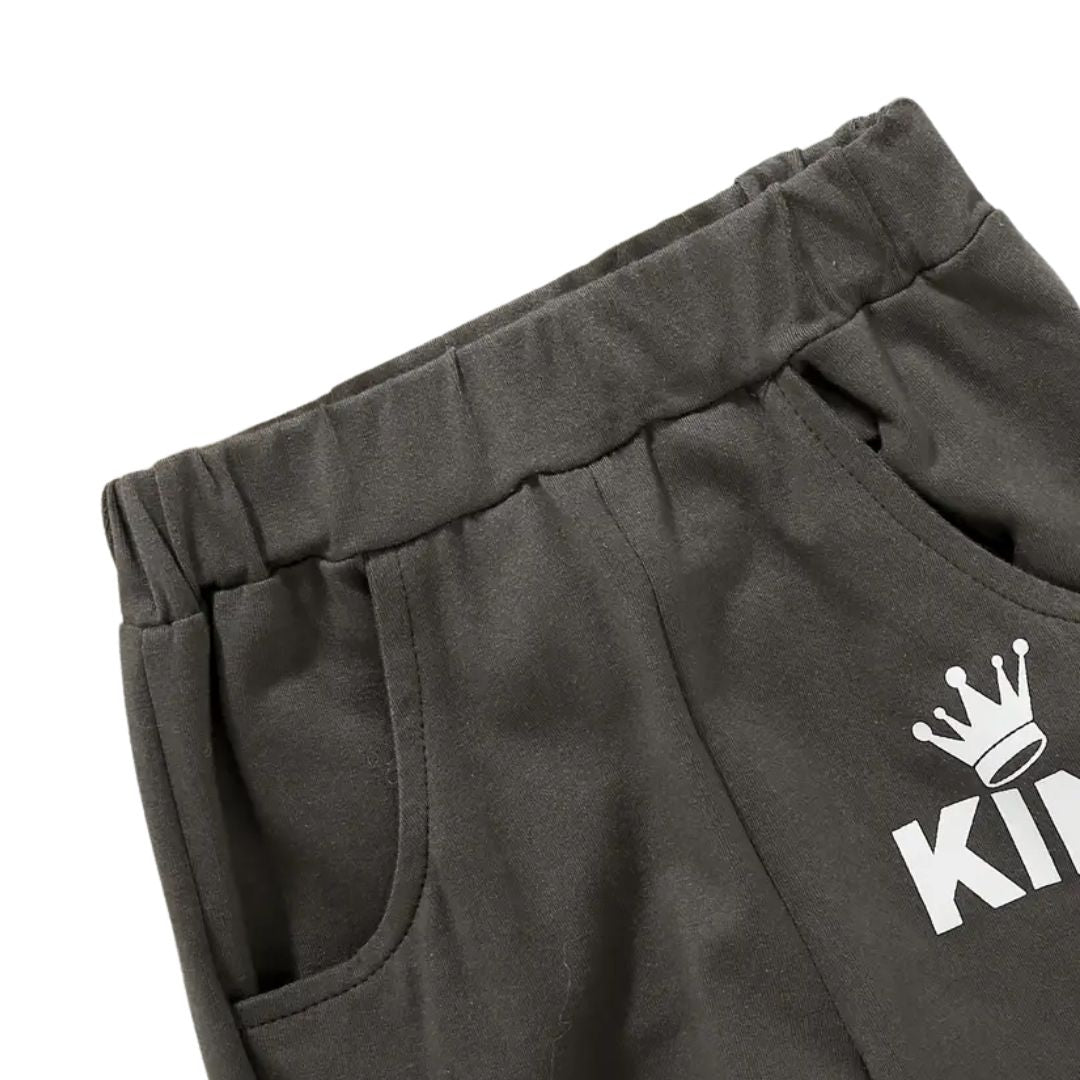 Conjunto de polera y buzo con estampado para niños color gris