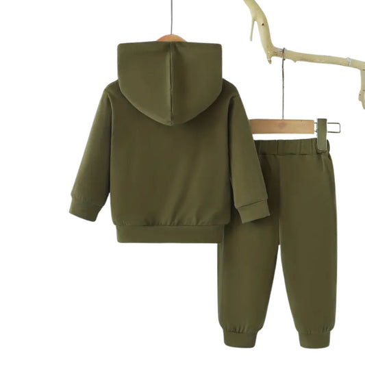 Conjunto de polera y buzo con estampado para niños