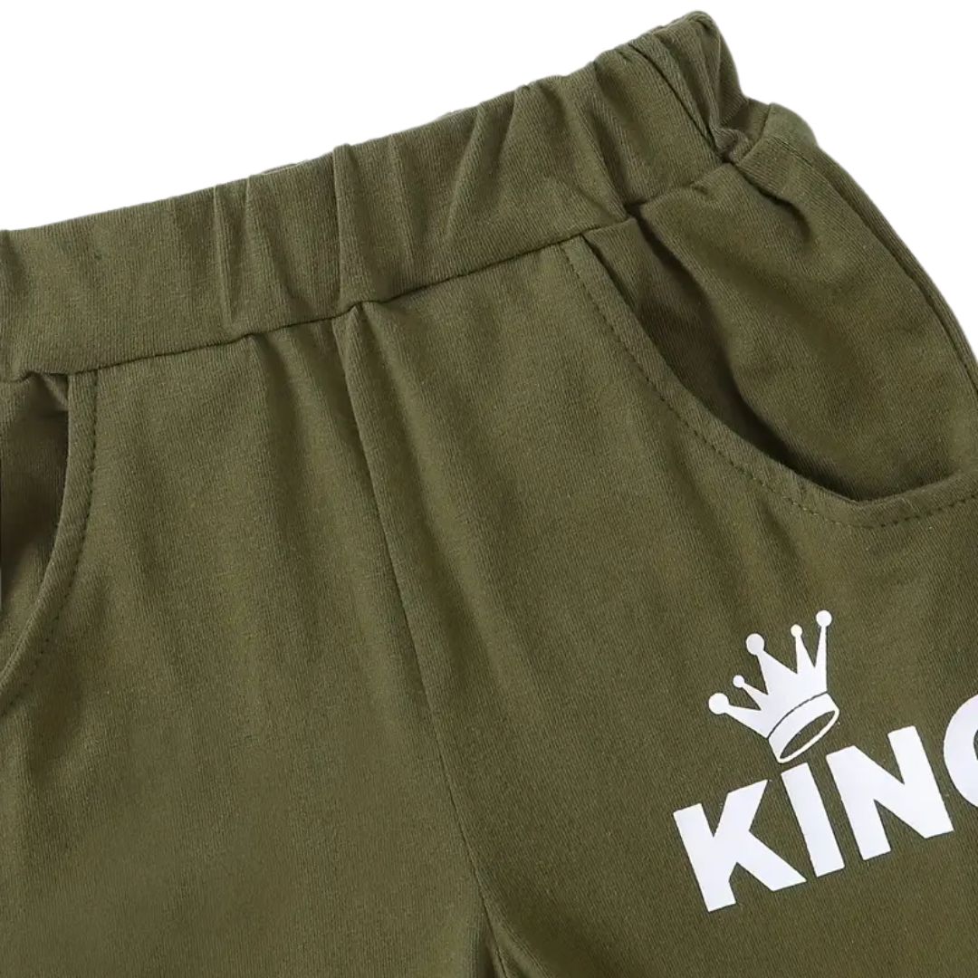 Conjunto de polera y buzo con estampado para niños